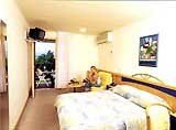 Blue Sun Hotel Borak - Bol / Insel Brac Kroatien (Dalmatien) Zimmer und Appartements: